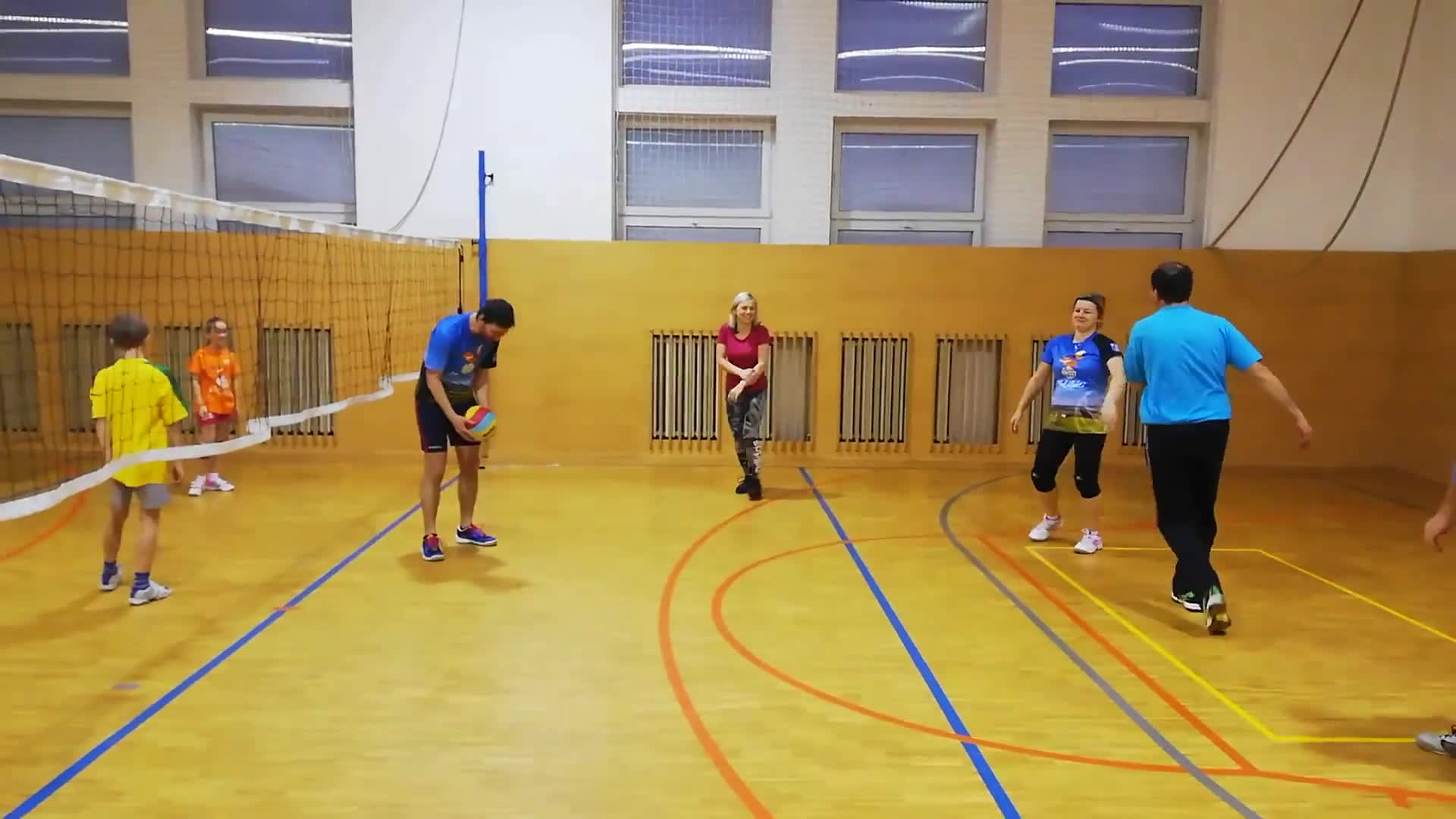 Vánoční minivolejbal s rodiči
